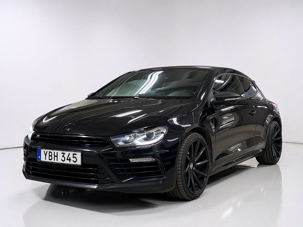 Volkswagen Scirocco R 2.0 TSI 280hk / 19" / Dynaudio / Kamera / Carplay