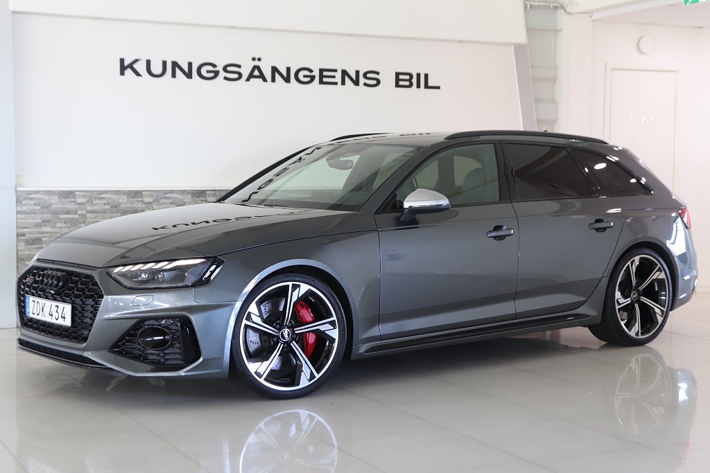 Audi RS4 Matrix RS-design Quattro Drag B&O MOMS 450HK Svensk