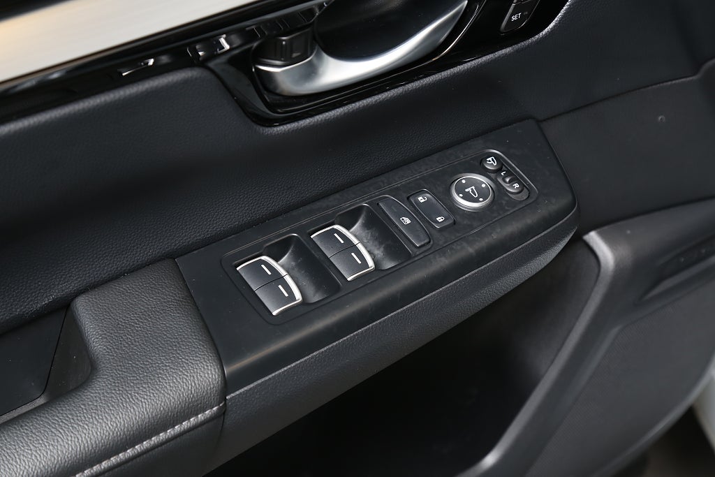 Honda CR-V e:HEV AWD E-CVT 184hk Advance Pano Skinn Motorv 2024