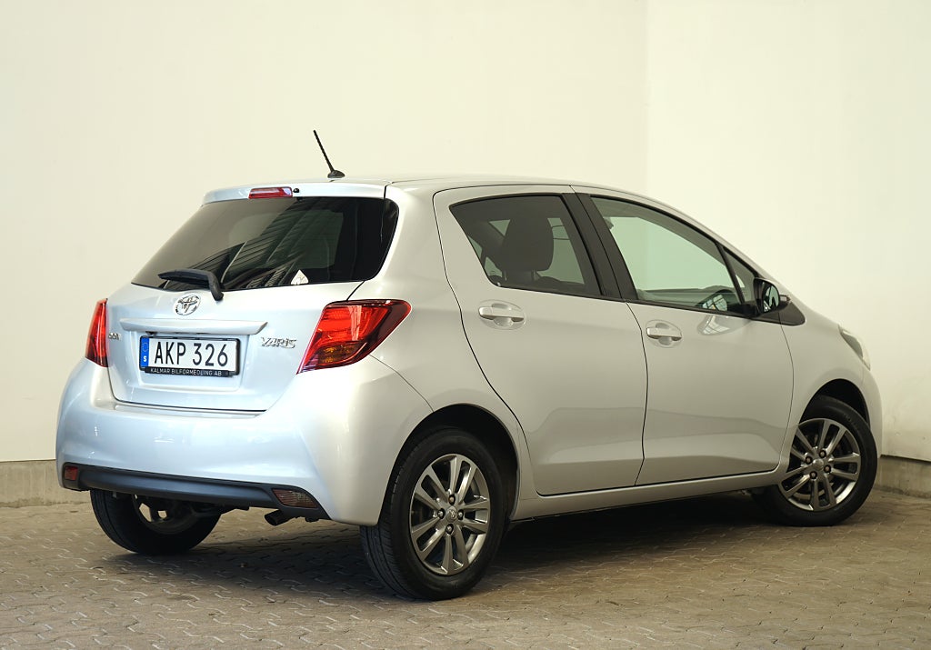 Toyota Yaris B-Kamera, Automat Active, Edition Feel 99hk