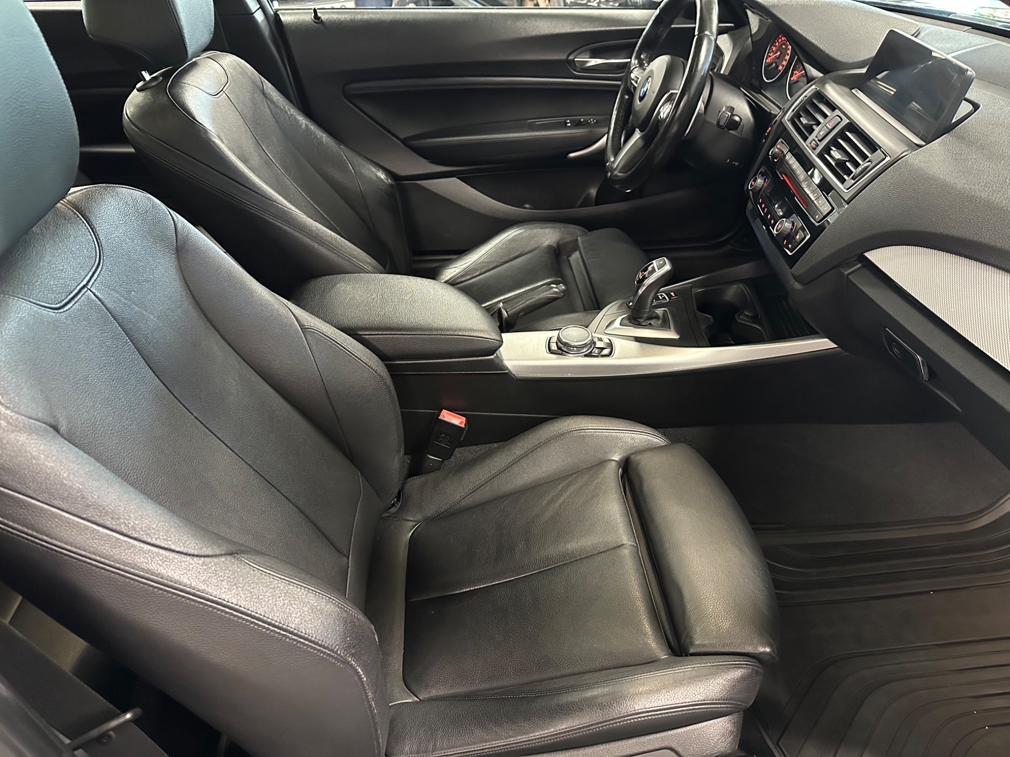 BMW M235i xDrive Coupé Taklucka 2016, bild 7/40
