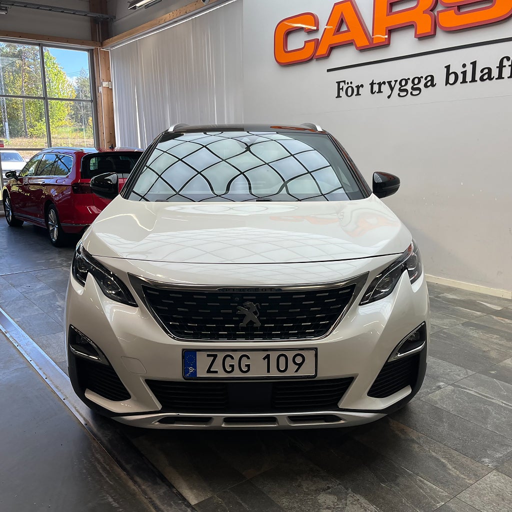 Peugeot 3008 GT+ HYBRID 4WD 300hk Navi Carplay Backkamera