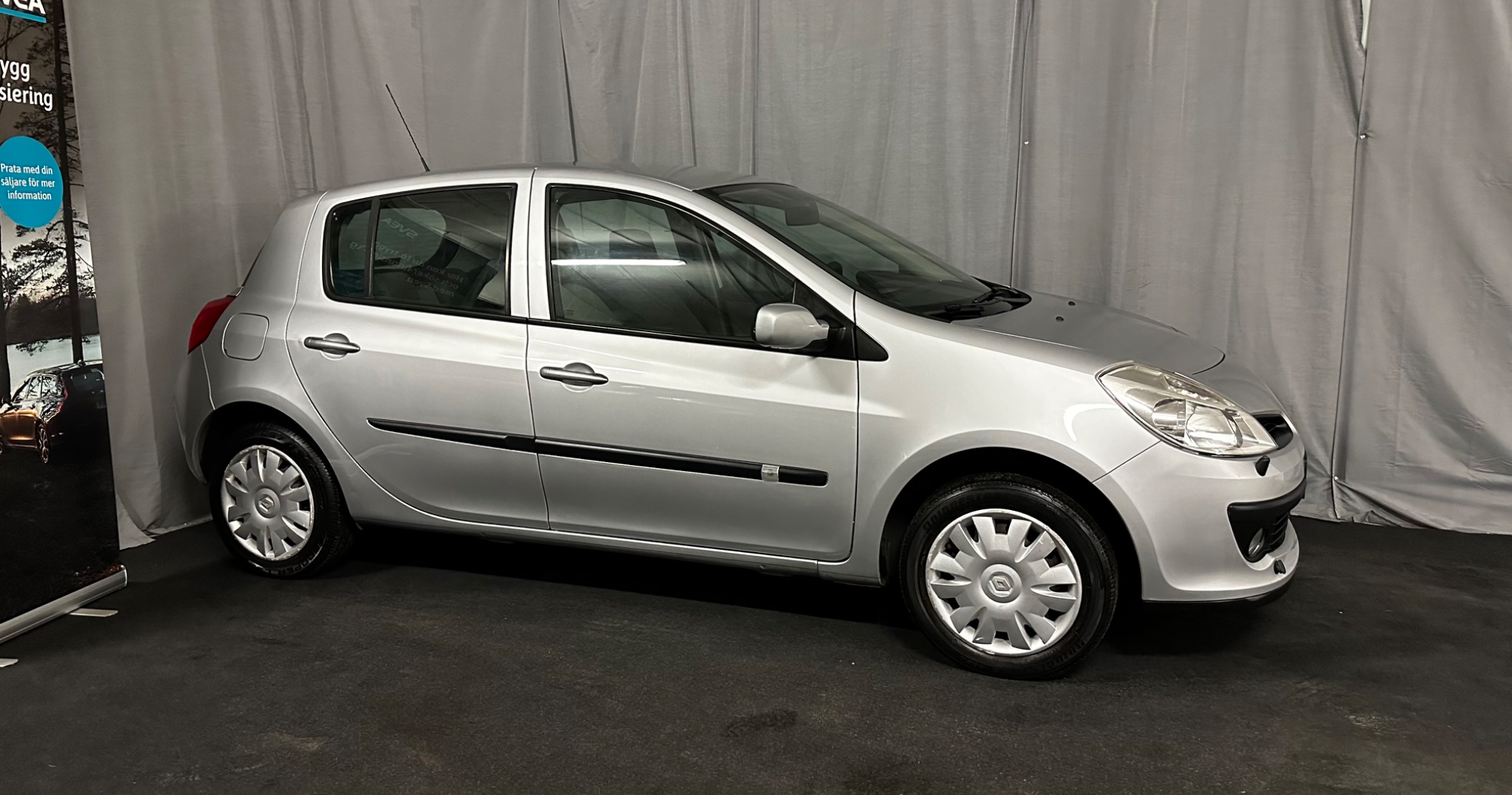 Renault Clio 2009, photo 3/48