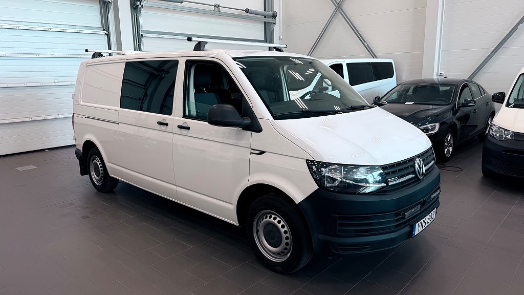 Volkswagen Transporter 4Motion 150hk Dubbelhytt 5 Sits 1-Ägare Värmare Drag