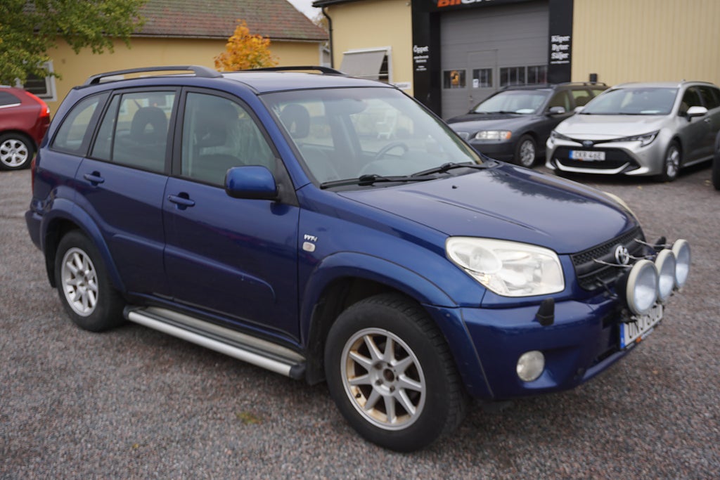Toyota RAV4  2.0 VVT-i 4x4 Aut Drag M-Värmare Nybes