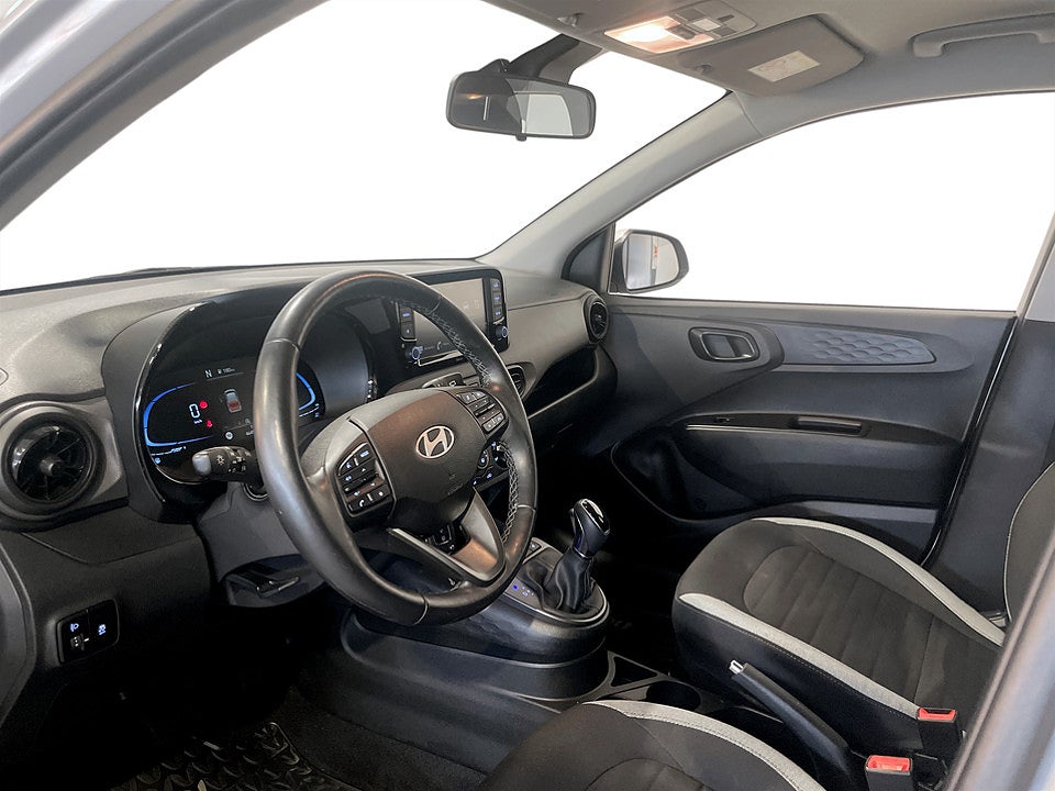 Bild på Hyundai i10 Essential 1.0 Blue AMT 67hk Aut RATTVÄRME CARPLAY