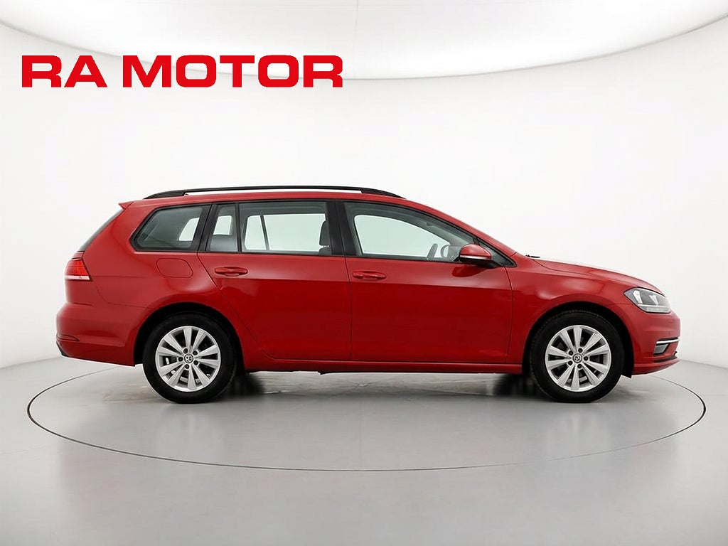 Volkswagen Golf SC 1.0 TSI DSG 110hk | P-Sensorer | ACC | Carplay