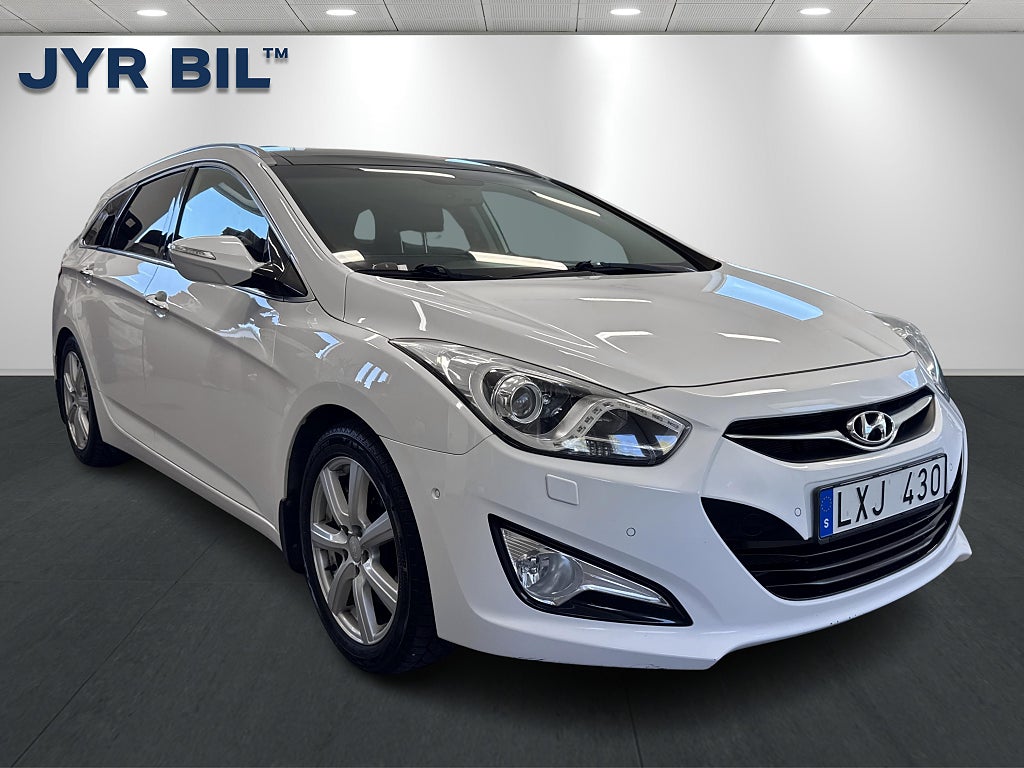 Hyundai i40 cw 2.0 GDI Business Pano / Drag / Kamera / GPS
