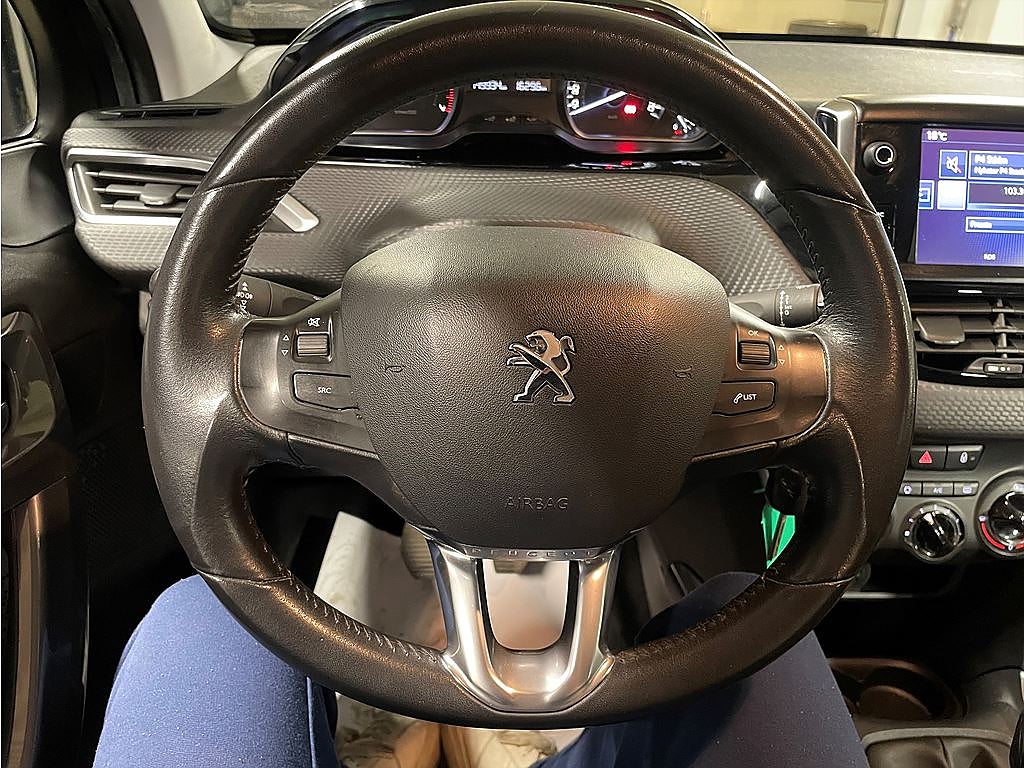 Bild på Peugeot 2008 Active 1.2 PT VTi 82hk - DRAG