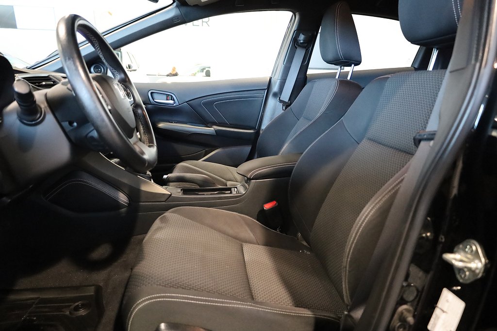 Honda Civic 1,8 i-VTEC 142HK Sport 5-D Kamera Nyservad 2015