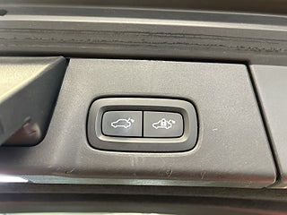 Volvo V90 Cross Country D4 AWD Automat Drag/Kamera/P-Värmare/M-Värmare/S&V-Däck – bild 18