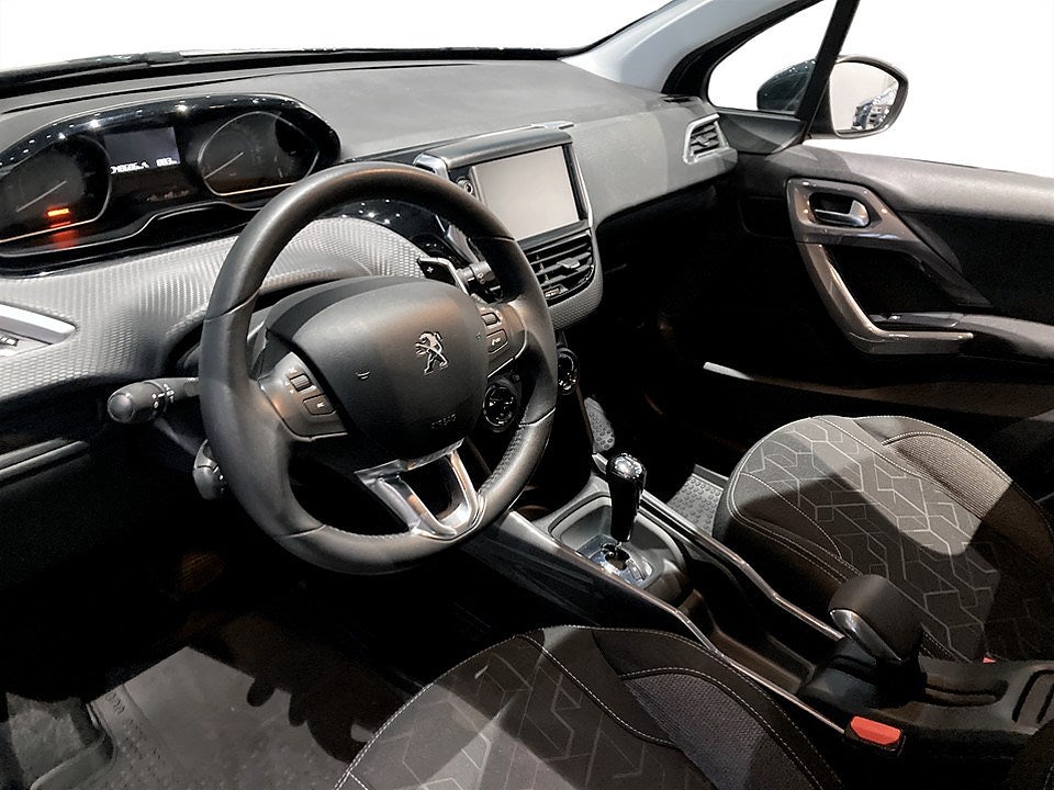 Bild på Peugeot 2008 Active 1.2 VTi EGS 82hk Aut - EN ÄGARE