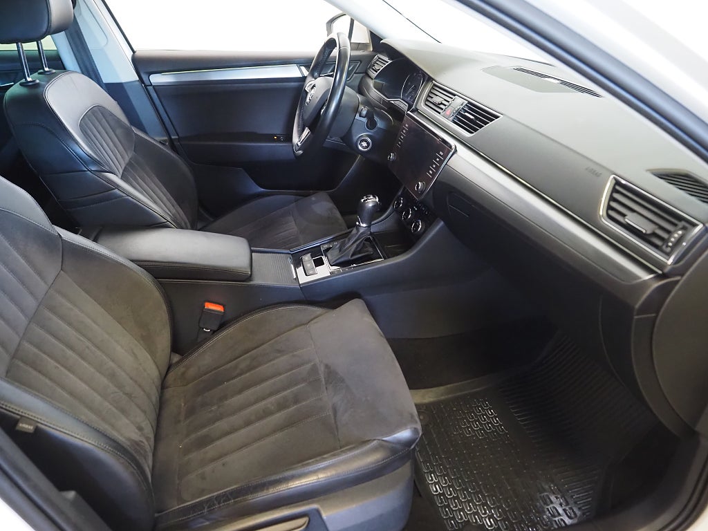 Skoda Superb 2.0 TDI 4x4 190hk Kombi Style | Drag | Värmare 2018