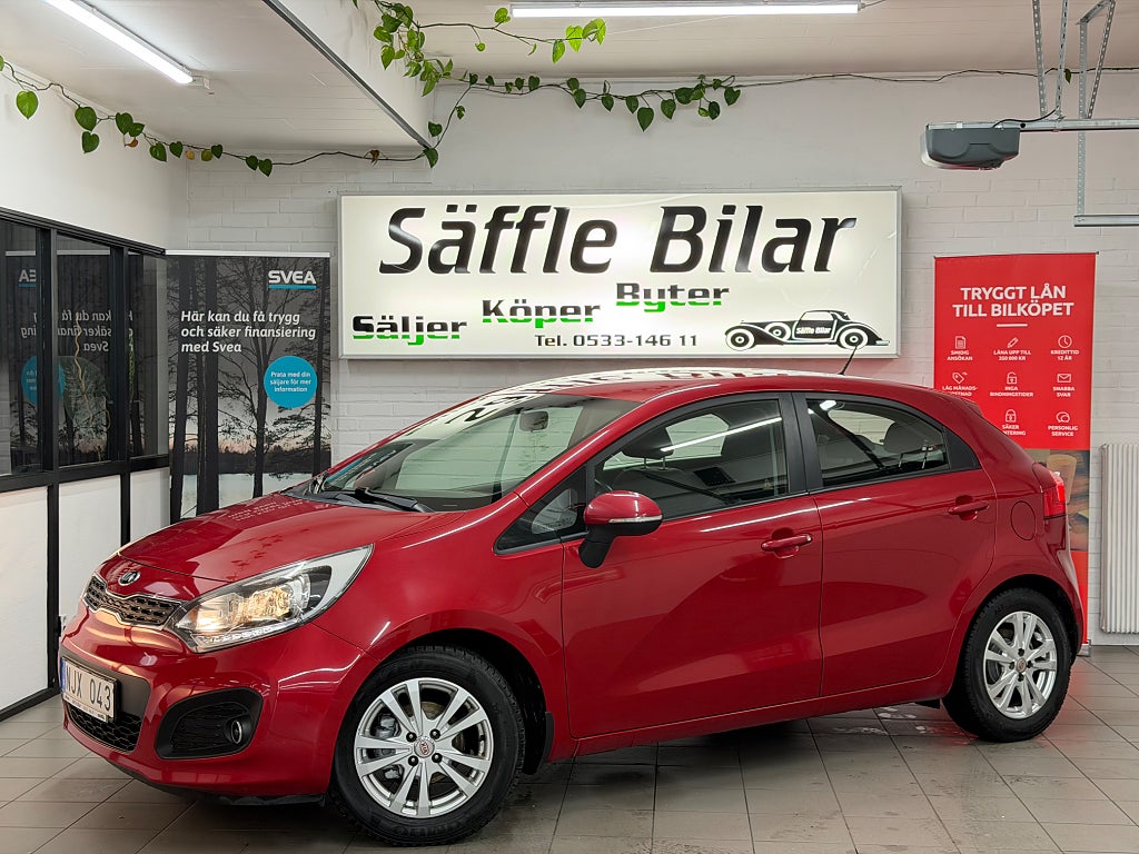 Kia Rio 5-dörrar 1.2 CVVT|Full Servad|Värmare|låg mil| Euro 5