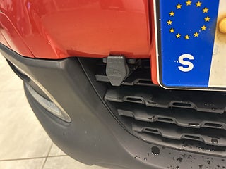 Peugeot 2008 1.6 BlueHDi Ny Bes/SoV-Däck/Värmare/Drag – bild 18
