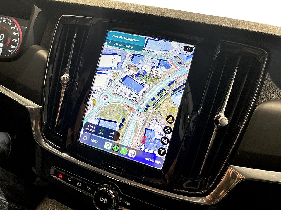 Bild på Volvo V90 Cross Country Business D4 190hk Aut 4WD Pilot assist DRAG B-KAMERA 
