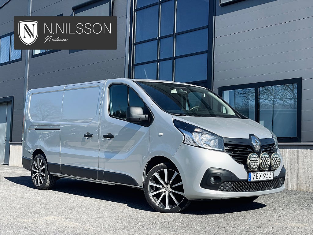 Renault trafic 2.7t 1.6dci 120hk L2H1 Dubbla skjutdörrar Drag Värmare 