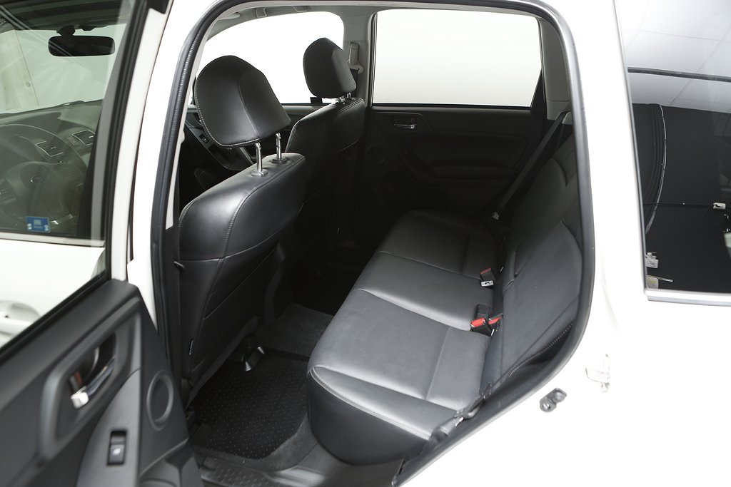 Subaru Forester 2,0 XT 241hk AWD Aut Pano Skinn Dragkrok 2015