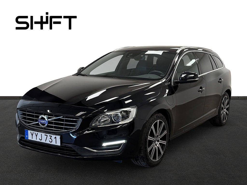 Volvo V60 D5 Plug-in AWD Classic Summum Kamera Drag Läder SoV
