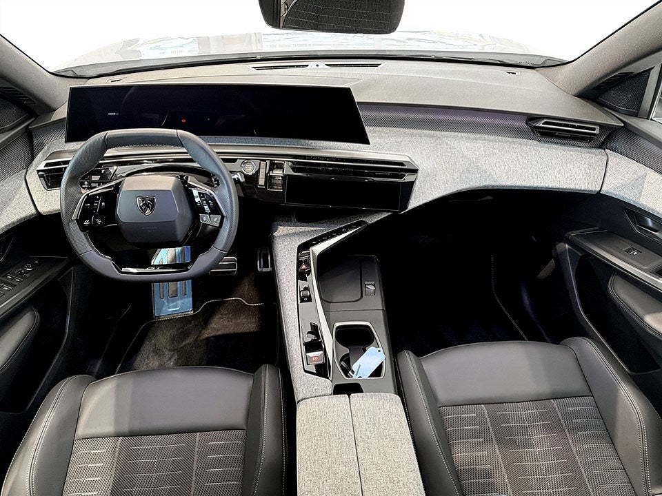 Bild på Peugeot 5008 GT Hybrid 145hk Aut - NYA VINTERHJUL INGÅR!
