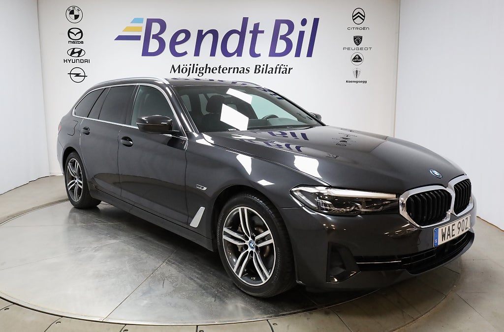 BMW 530e xDrive Touring | Adaptiv fh. | HiFi | Rattvärme | 18"
