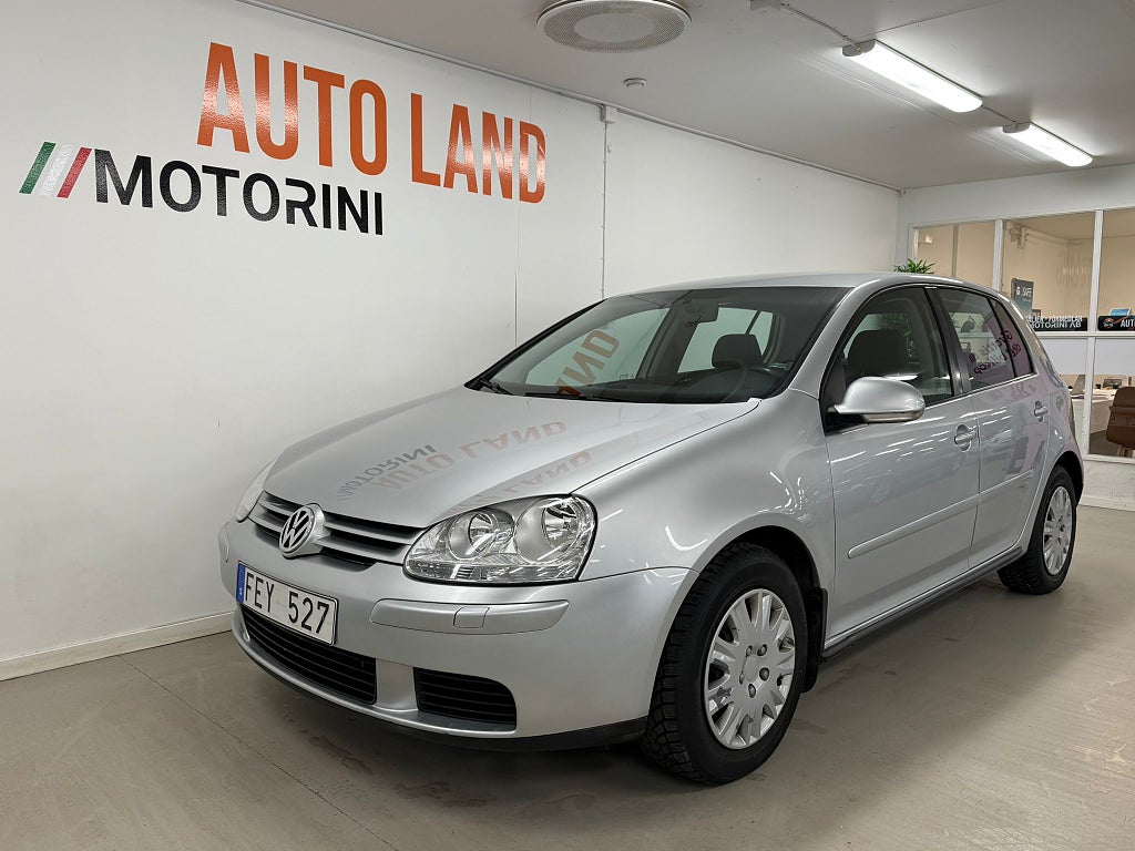 Volkswagen Golf 5-dörrar 1.6 Trendline / NY KAMREM / NY BES 