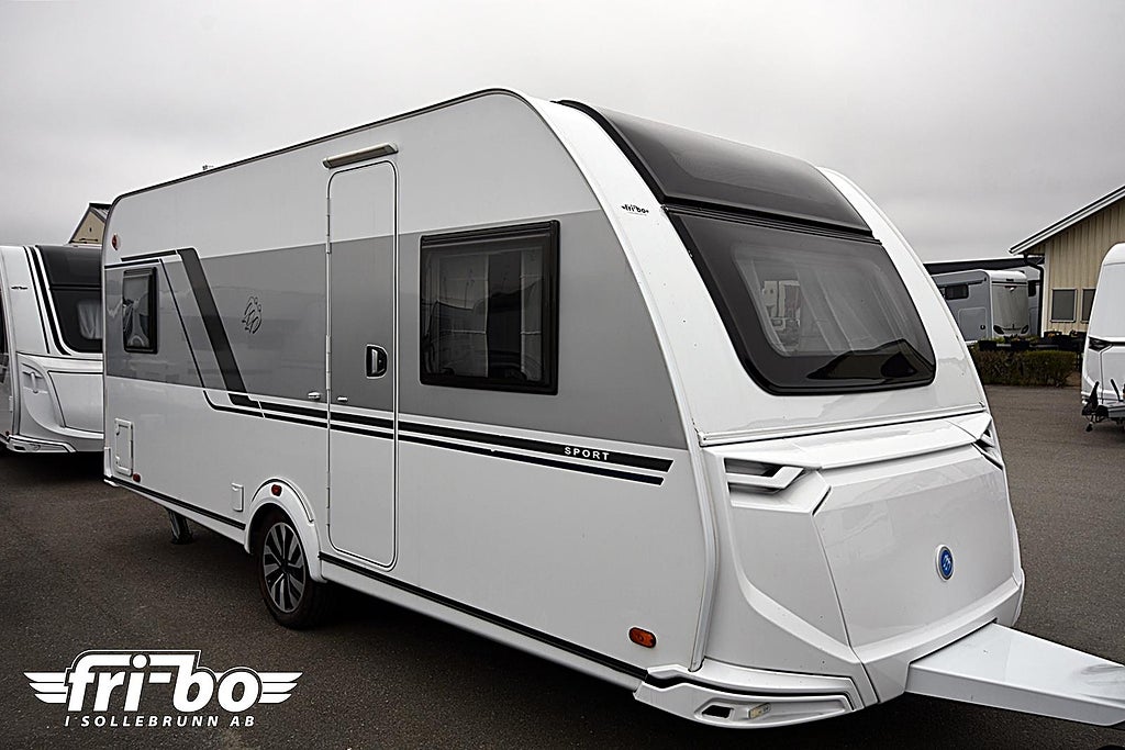 Knaus 500 UF Sport, Dubbelbädd
