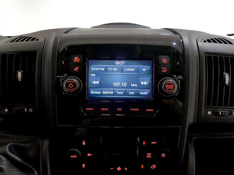 Bild på Peugeot Boxer PRO+ 2.2 BHDi 140hk L2H2 - B-KAMERA, DRAG