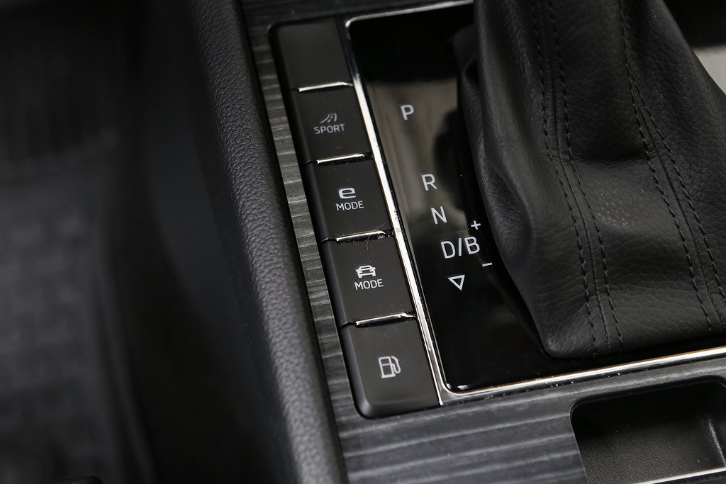 Skoda Superb iV Kombi 1,4 Plug-in Hybrid Business EDT Style 2021