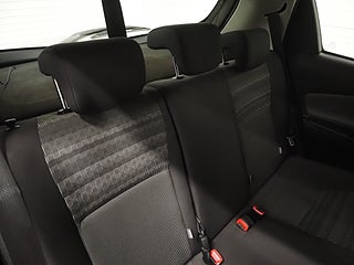 Halvkombi Toyota Yaris 11 av 19