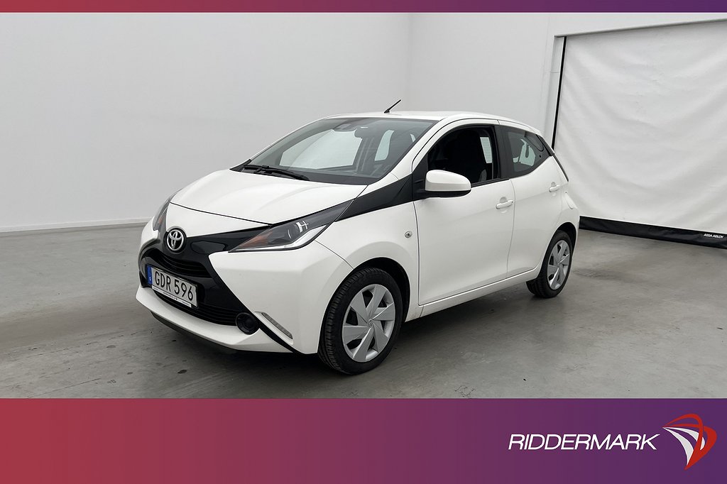 Toyota Aygo 1.0 VVT-i 69hk X-PLAY Farthållare 0.41L/Mil