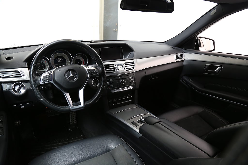 Mercedes-Benz E 220 T BlueTEC 9G-Tronic AMG Sport Avantgarde Drag