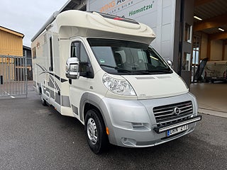 Husbil-halvintegrerad Carthago C-Line T4.9 180HK AUT 21 av 24