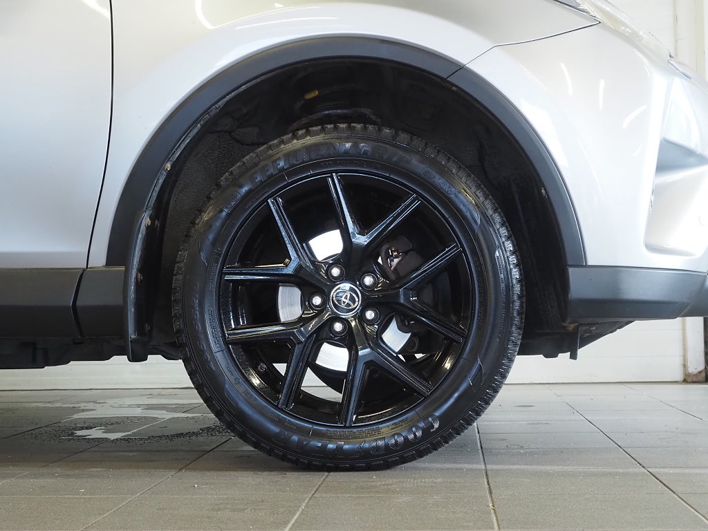 Toyota RAV4 2.0 Dual VVT-i AWD S X-Edition Drag Navi Kamera M-Värm 2018