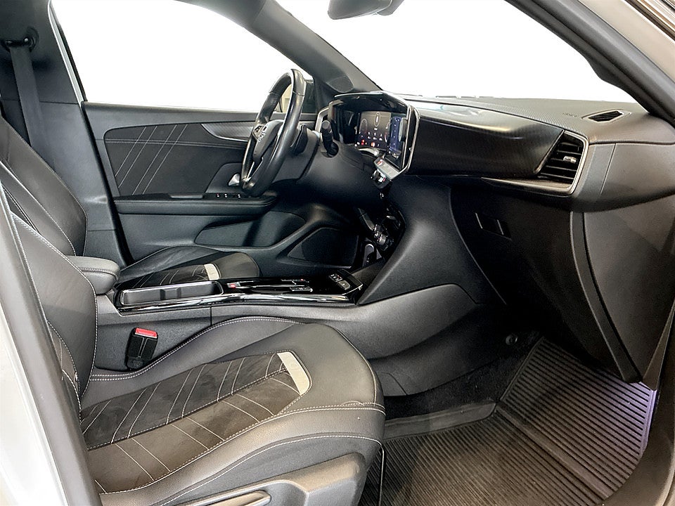 Bild på Opel Mokka Ultimate 1.2 Turbo 130hk Aut B-KAMERA CARPLAY NAVI