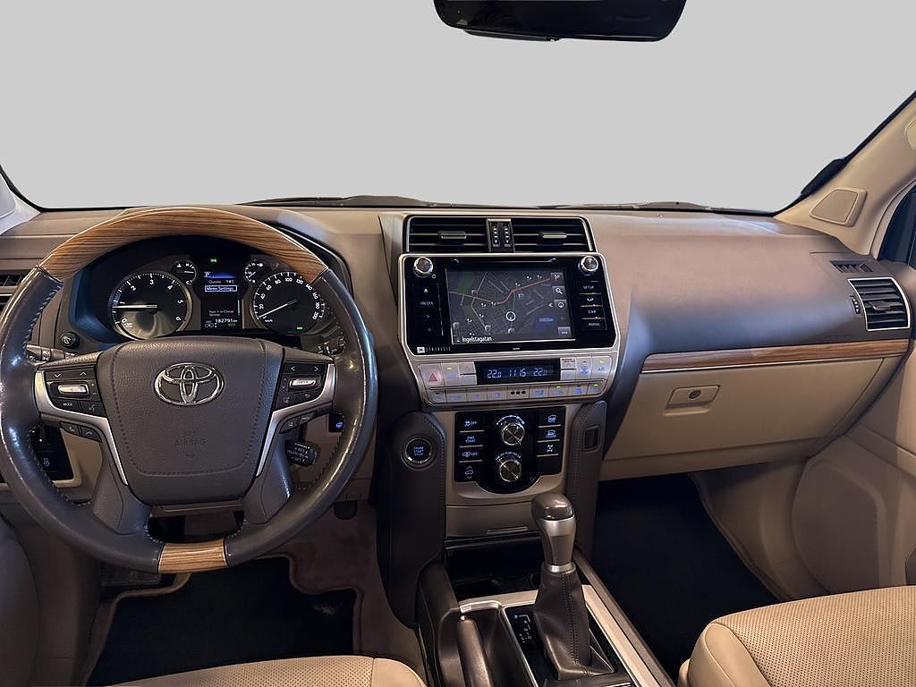 Toyota Land Cruiser 2020 - miniatyr 8