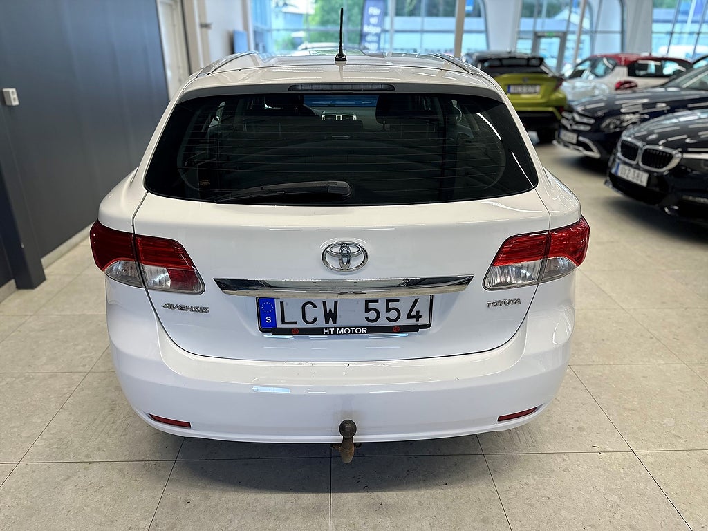 Toyota Avensis Kombi 1.8 Valvematic Busniess /B-kamera/Dragkrok