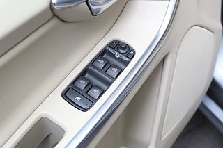 SUV Volvo XC60 11 av 23