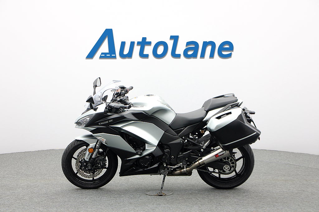 Kawasaki Ninja Z1000SX* Scorpion Sidoväskor Endast 413 mil