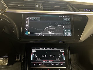 Audi Q8 e-tron Q855 e-tron quattro Drag/360°/Bang&Olufsen/Pano/S&Vdäck – bild 11