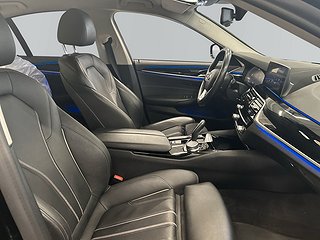 BMW 530e iPerformance Sport line S&V-hjul/Navi/Kamera/Pvärm