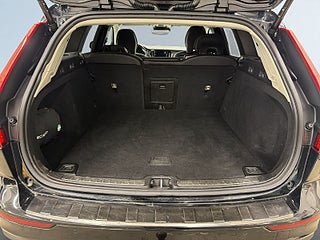 Volvo V60 D4 Momentum S&V-hjul/Drag/Skinn/Dvärm/A.d Fart/Navi – bild 12