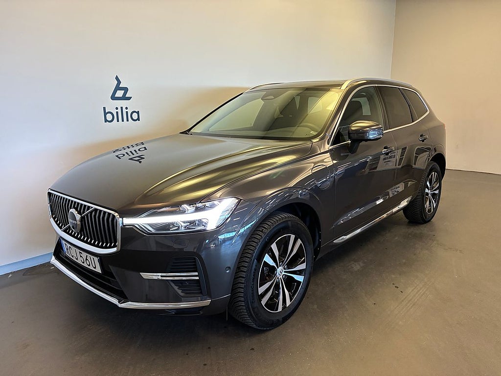 Volvo XC60 Recharge T6 Core Bright / Panoramatak / 360 Ka...