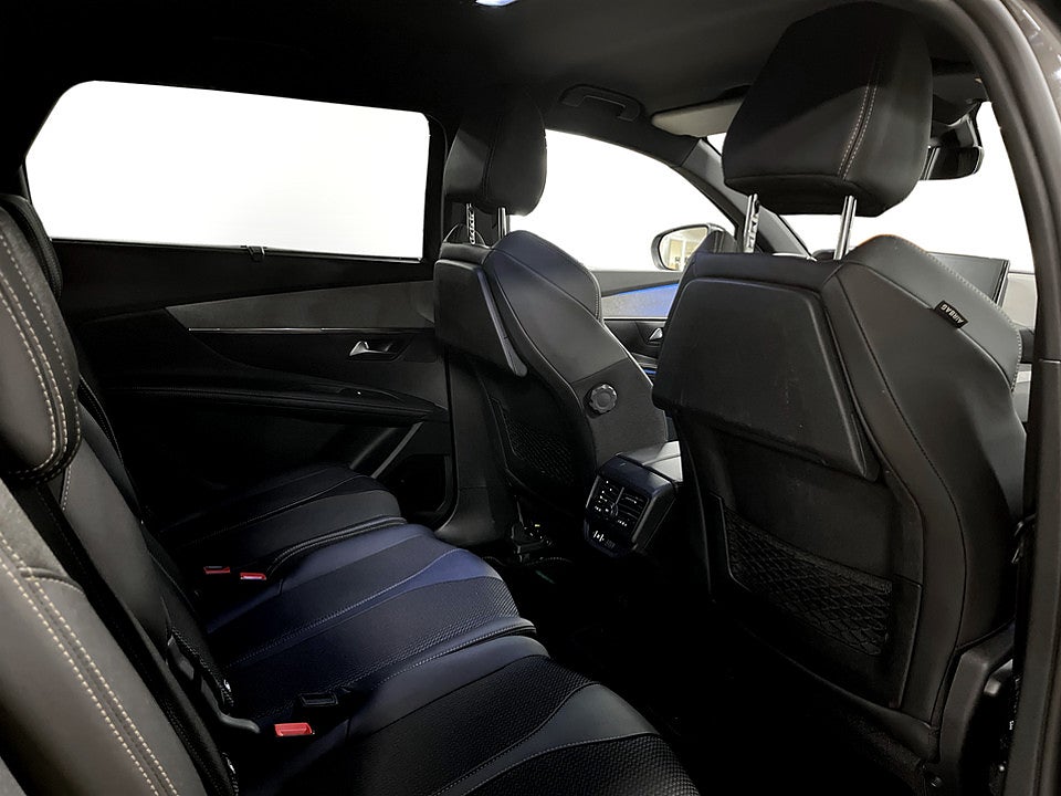 Bild på Peugeot 5008 GT 1.2 PT Aut 7-SITS B-KAMERA CARPLAY 130hk