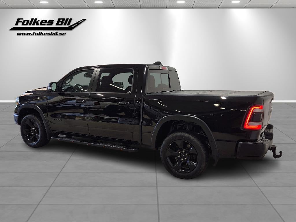 Dodge RAM 1500 Rebel 5.7L V8 HEMI 395 hk Luftfj.