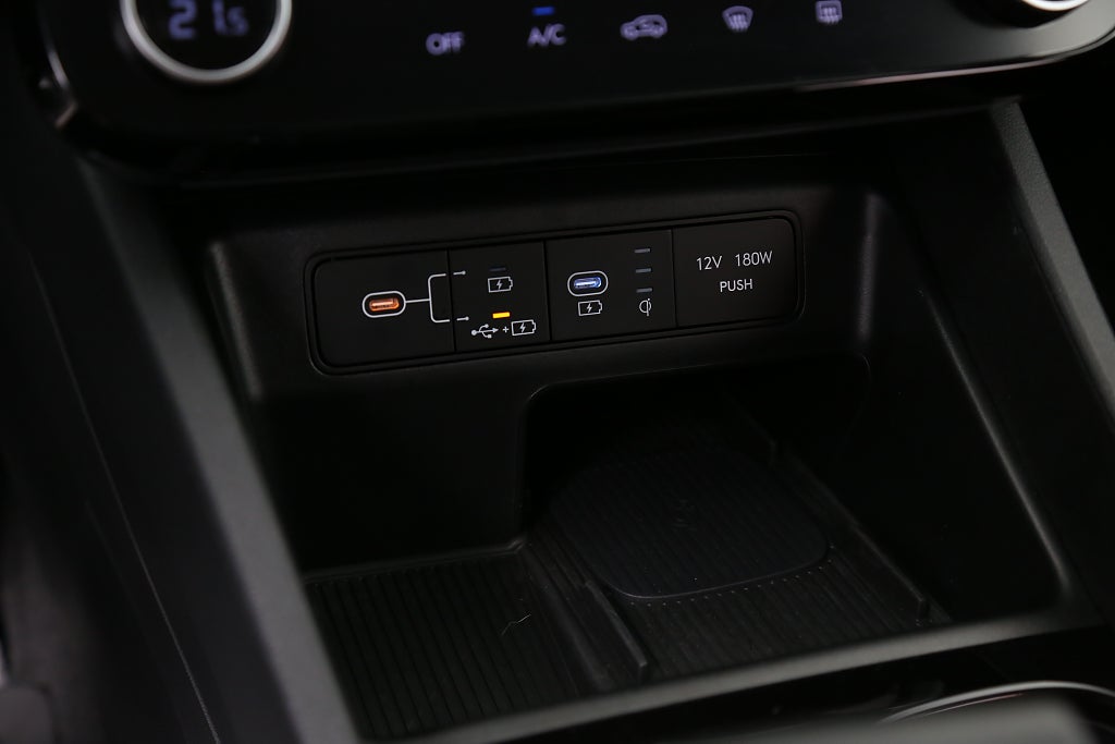 Hyundai Tucson *Essential MHEV 1.6 T-GDI Automat Navi Kamera 2025