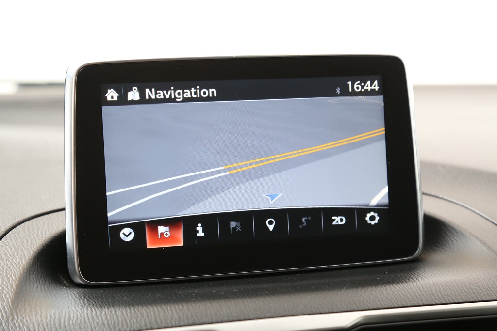 Mazda 3 Sport 2,0 SKYACTIV-G 120hk Vision Navi P-sensorer 2016