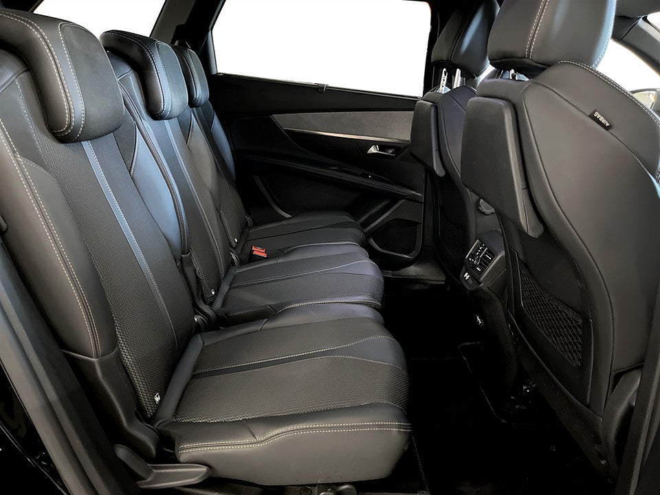 Bild på Peugeot 5008 GT+ 1.2 PT 130hk Aut 7-SITS B-KAMERA CARPLAY