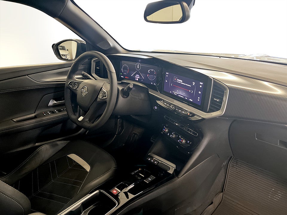 Bild på Opel Mokka Ultimate 1.2 PT 130hk Aut B-KAMERA CARPLAY