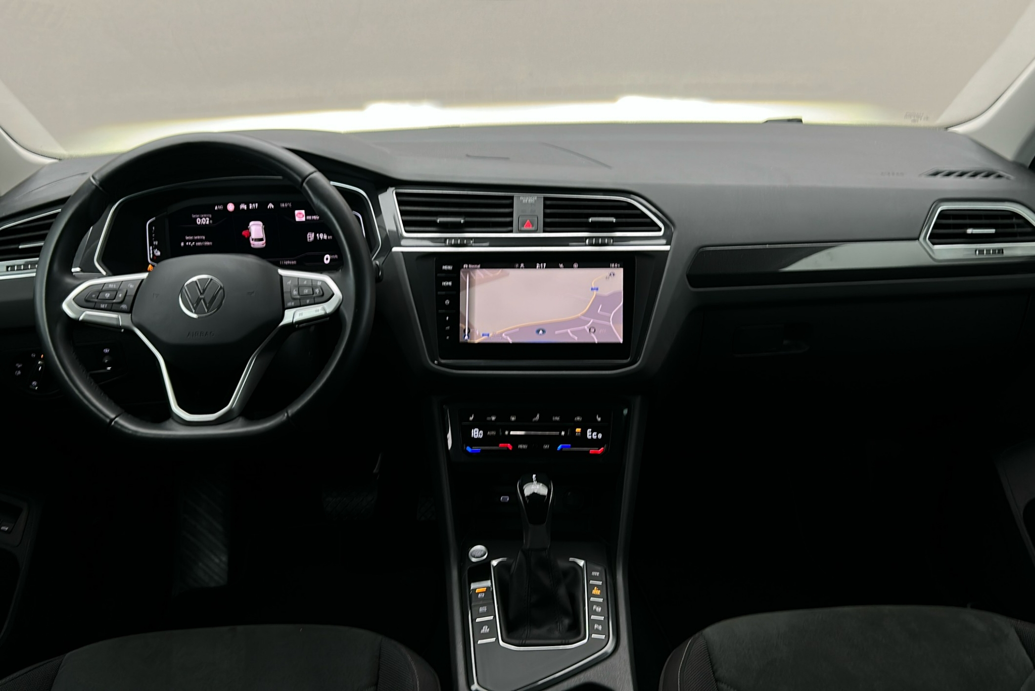 Volkswagen Tiguan 2021, bild 3/10